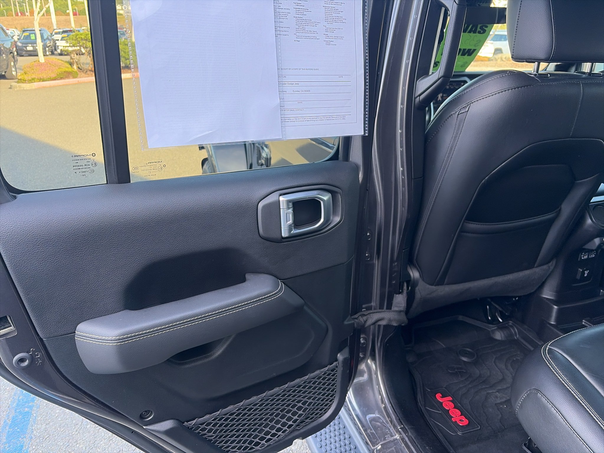 Used 2021 Jeep Wrangler Unlimited Sahara AWD/4WD image 12