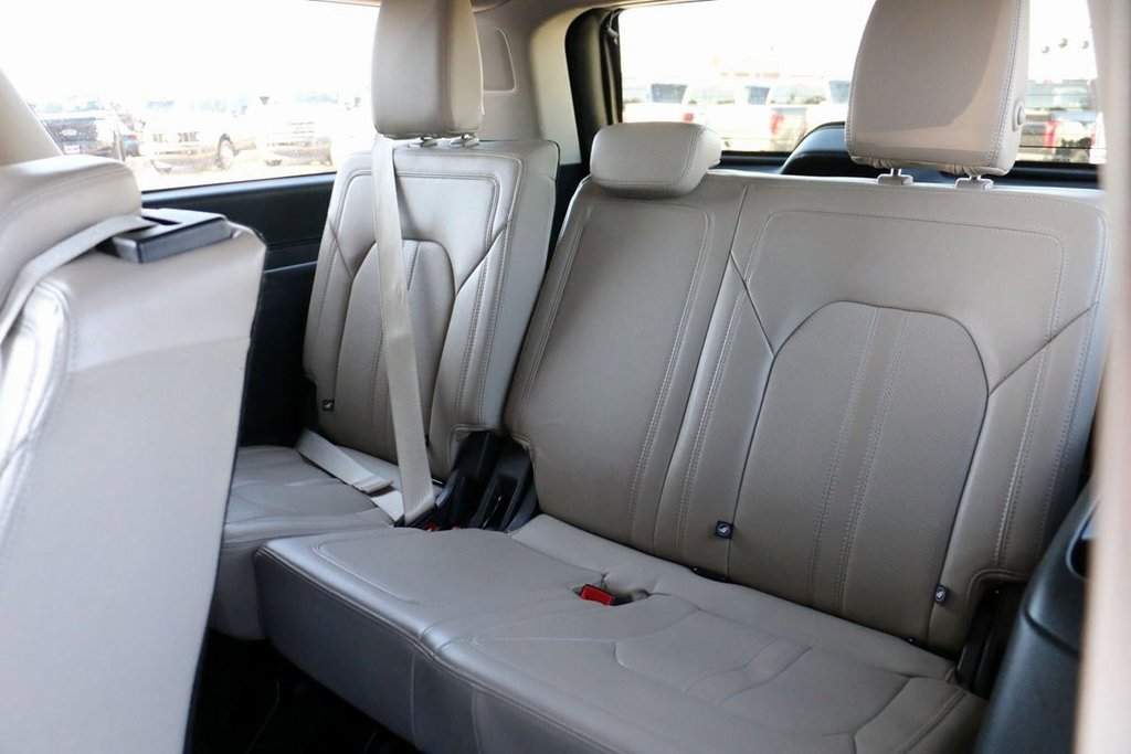 Used 2024 Ford Expedition Max Limited image 21