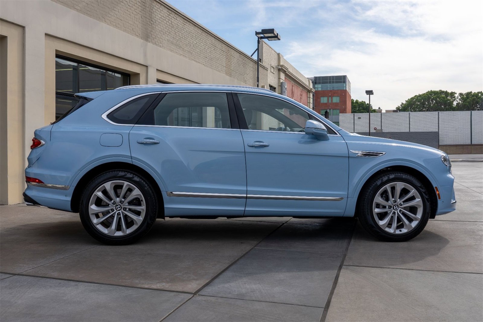 New 2025 Bentley Bentayga image 7