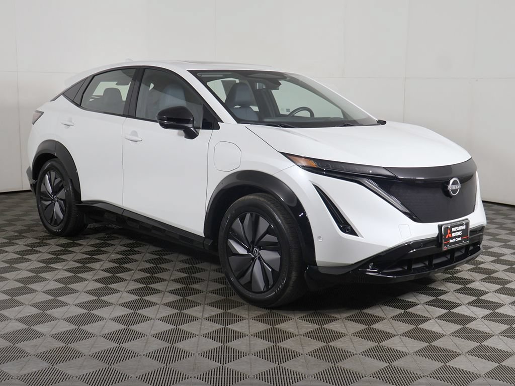 Used 2024 Nissan Ariya AWD image 57