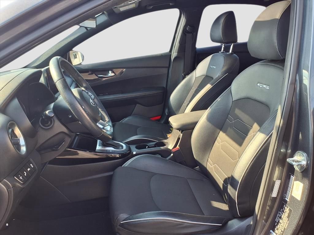 Used 2021 Kia Forte GT-Line w/ GT-Line Premium Package image 30