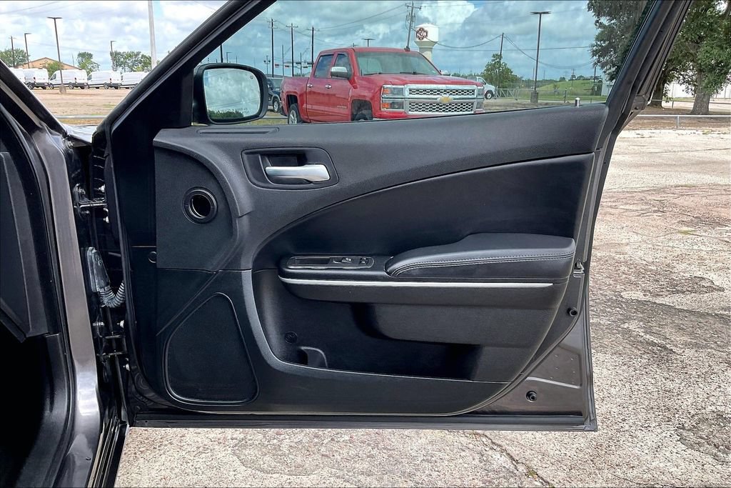 Certified 2022 Dodge Charger SXT w/ Leather Interior Group RWD image 28