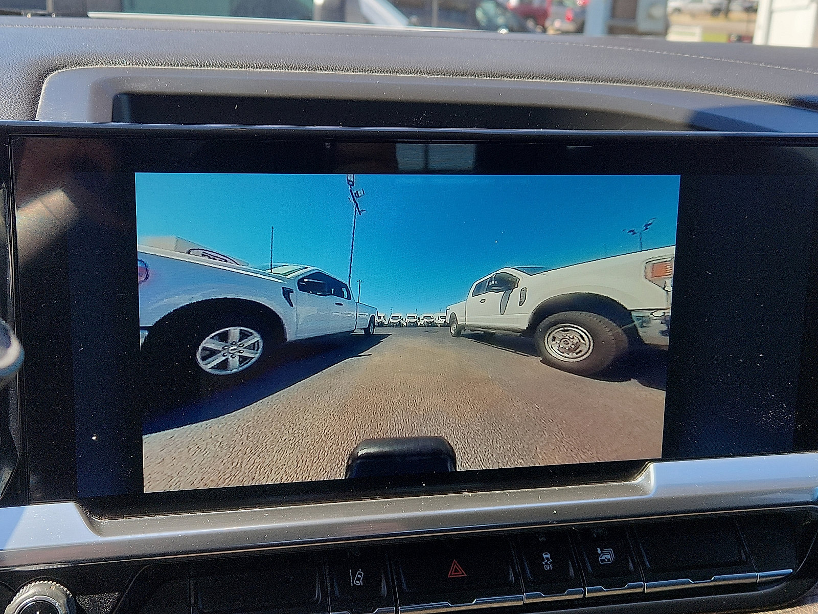 Used 2024 Chevrolet Silverado 2500 LT w/ Convenience Package image 12