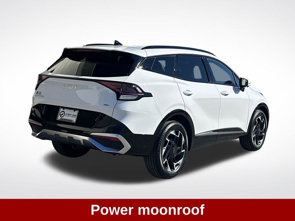 Used 2025 Kia Sportage SX image 8