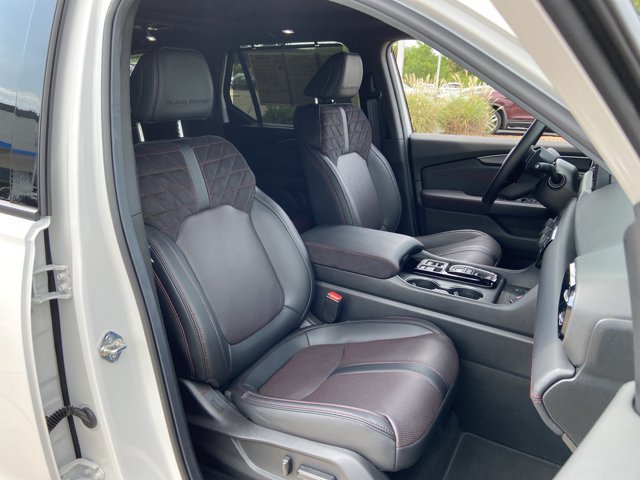 Used 2026 Honda Pilot Black Edition image 20