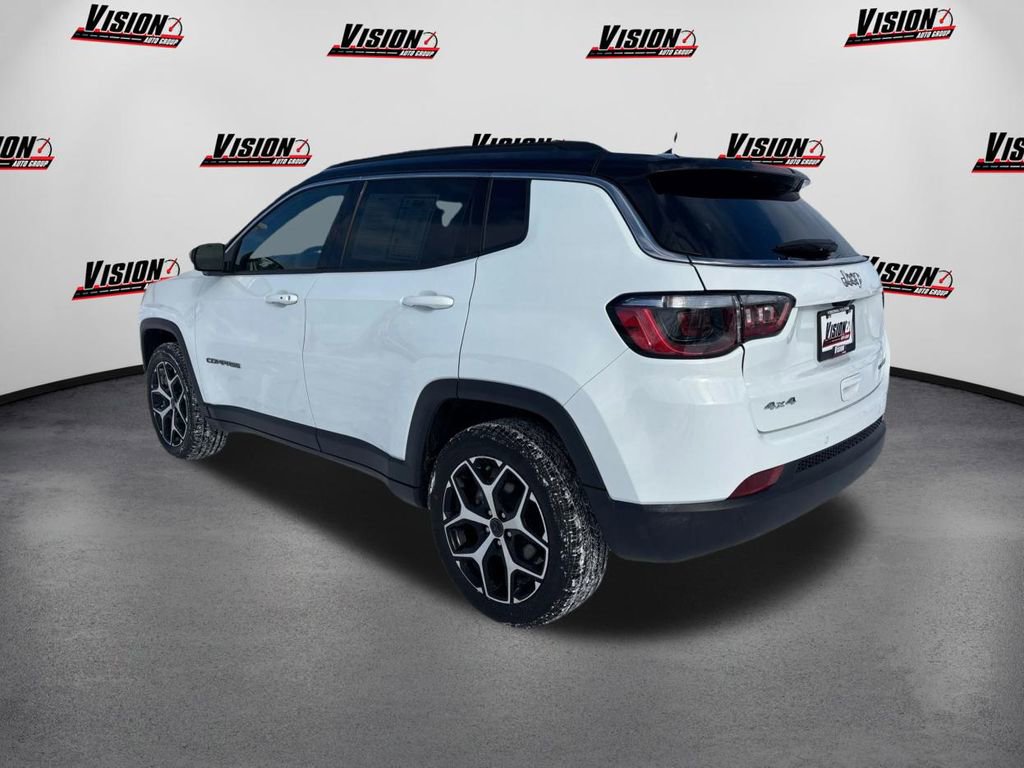 Used 2025 Jeep Compass Limited image 7