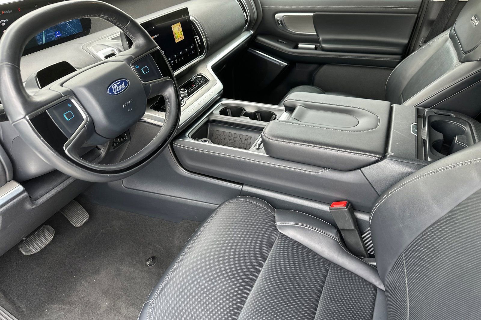 Used 2025 Ford Expedition Platinum AWD/4WD image 10