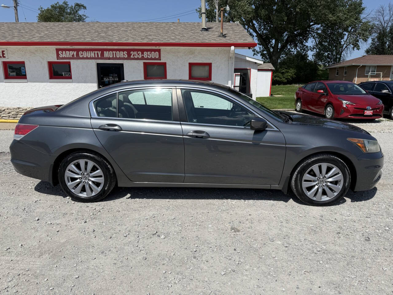 Used 2011 Honda Accord EX-L image 2