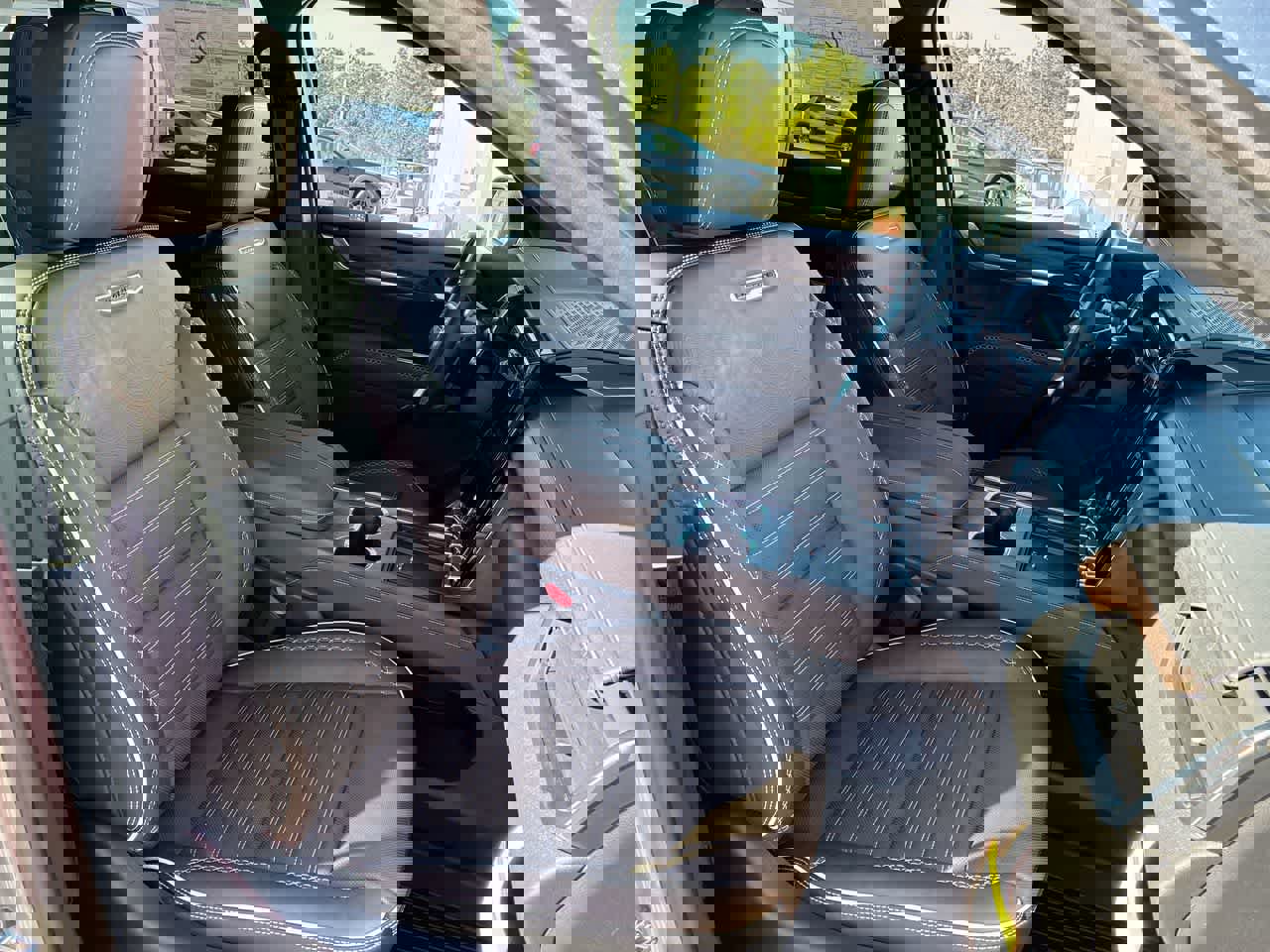 New 2026 GMC Acadia Denali Ultimate w/ LPO, Floor Liner Package image 29