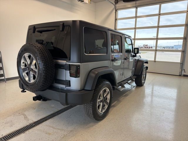 Used 2017 Jeep Wrangler Unlimited Rubicon w/ Connectivity Group image 6
