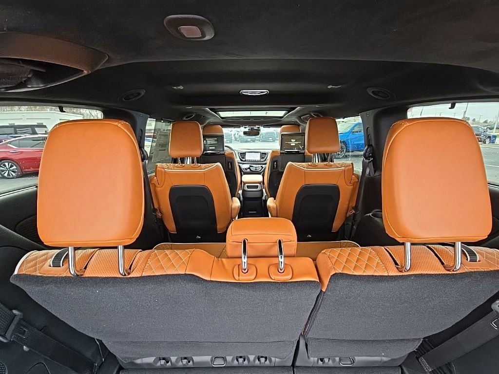 New 2026 Chrysler Pacifica Pinnacle FWD image 53