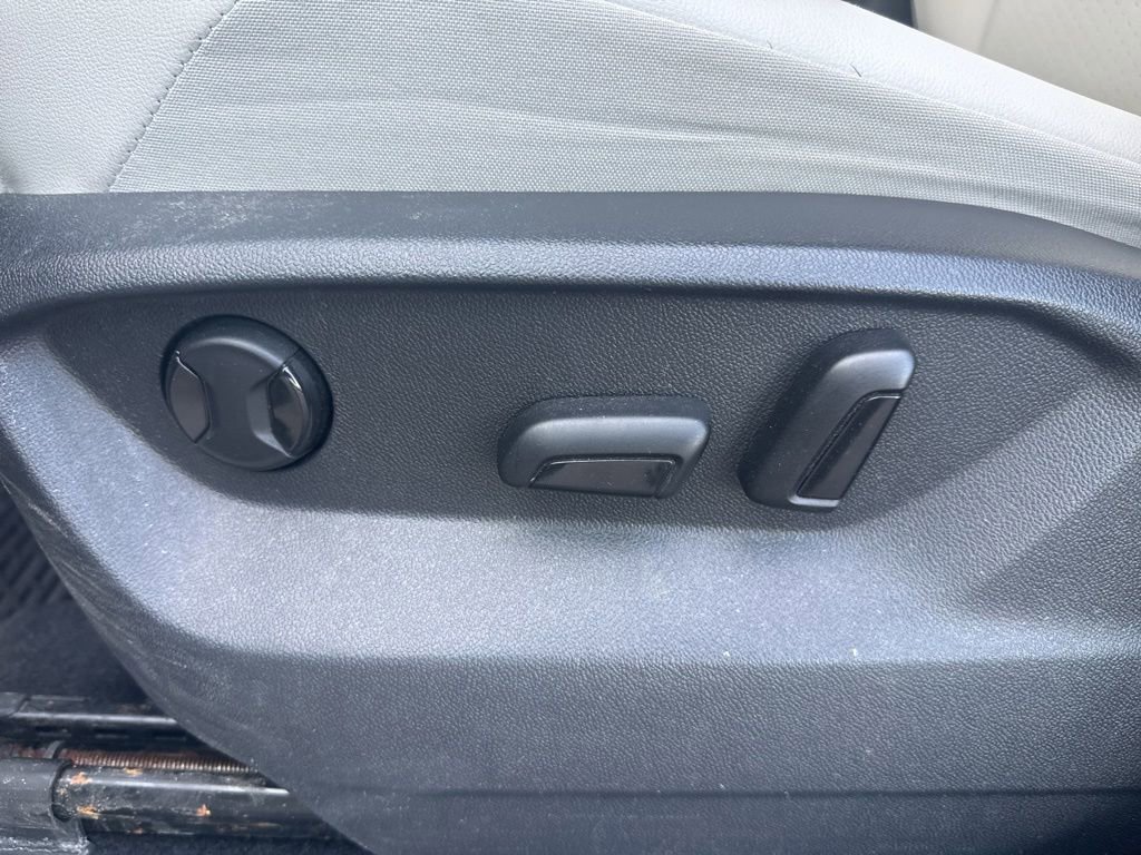 Used 2018 Volkswagen Tiguan SE FWD image 10
