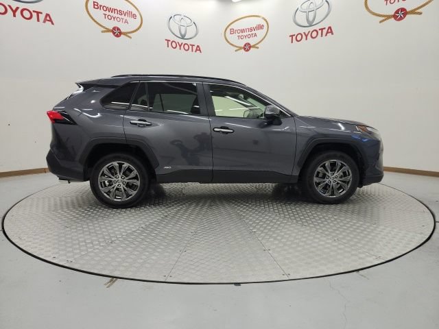 Used 2022 Toyota RAV4 Limited AWD/4WD image 3