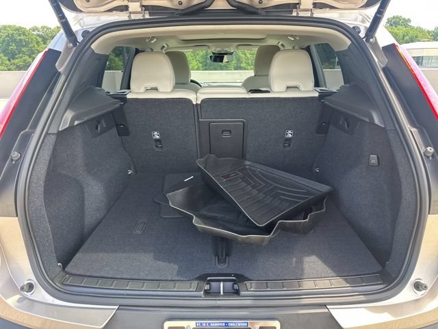 Certified 2023 Volvo XC40 B5 Plus w/ Climate Package AWD/4WD image 33
