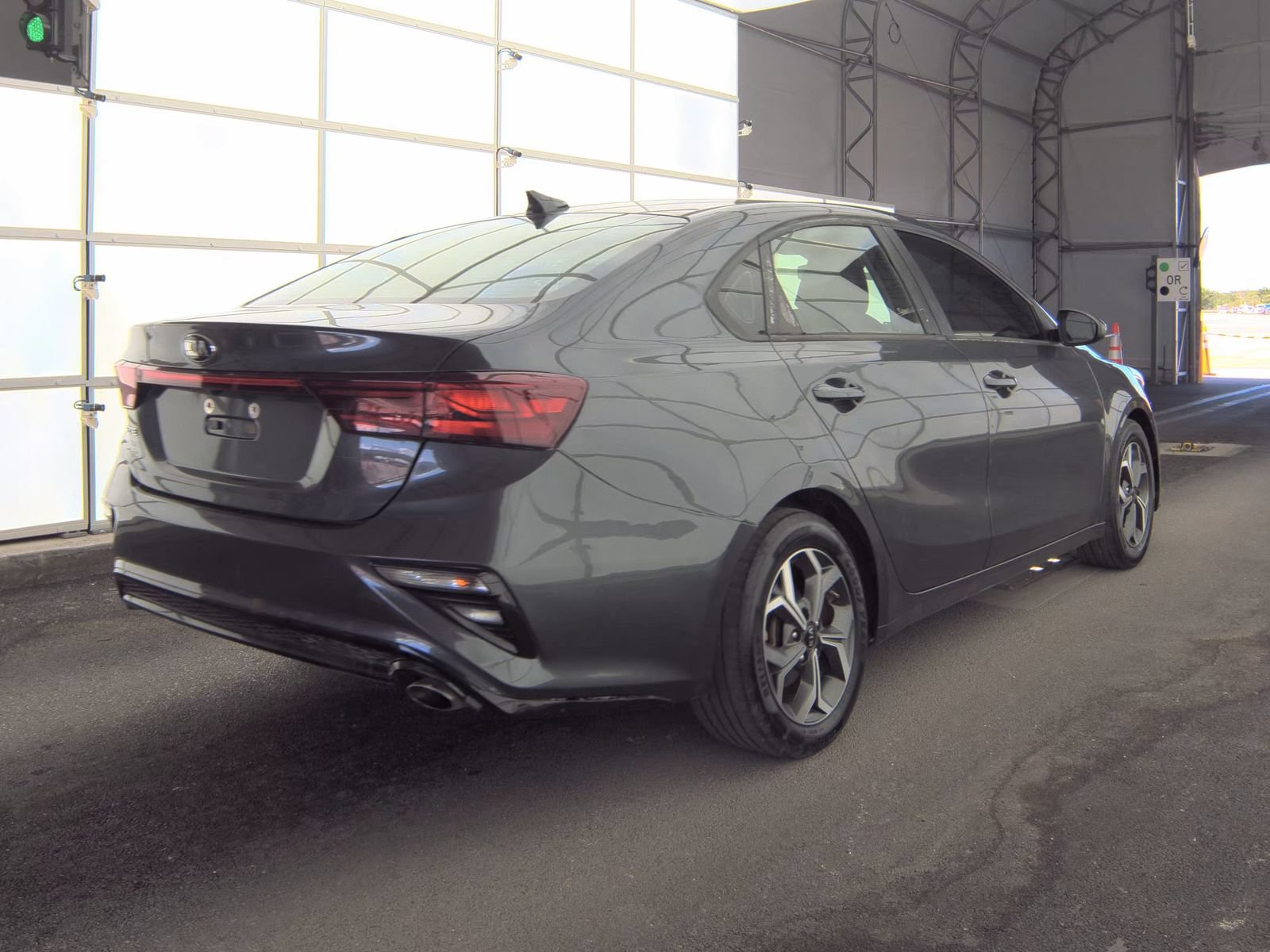 Used 2021 Kia Forte LXS FWD image 4