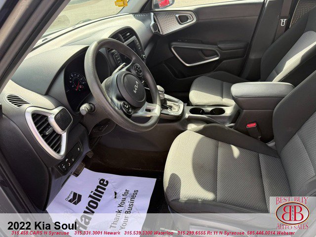 Used 2022 Kia Soul LX w/ Technology Package FWD image 9