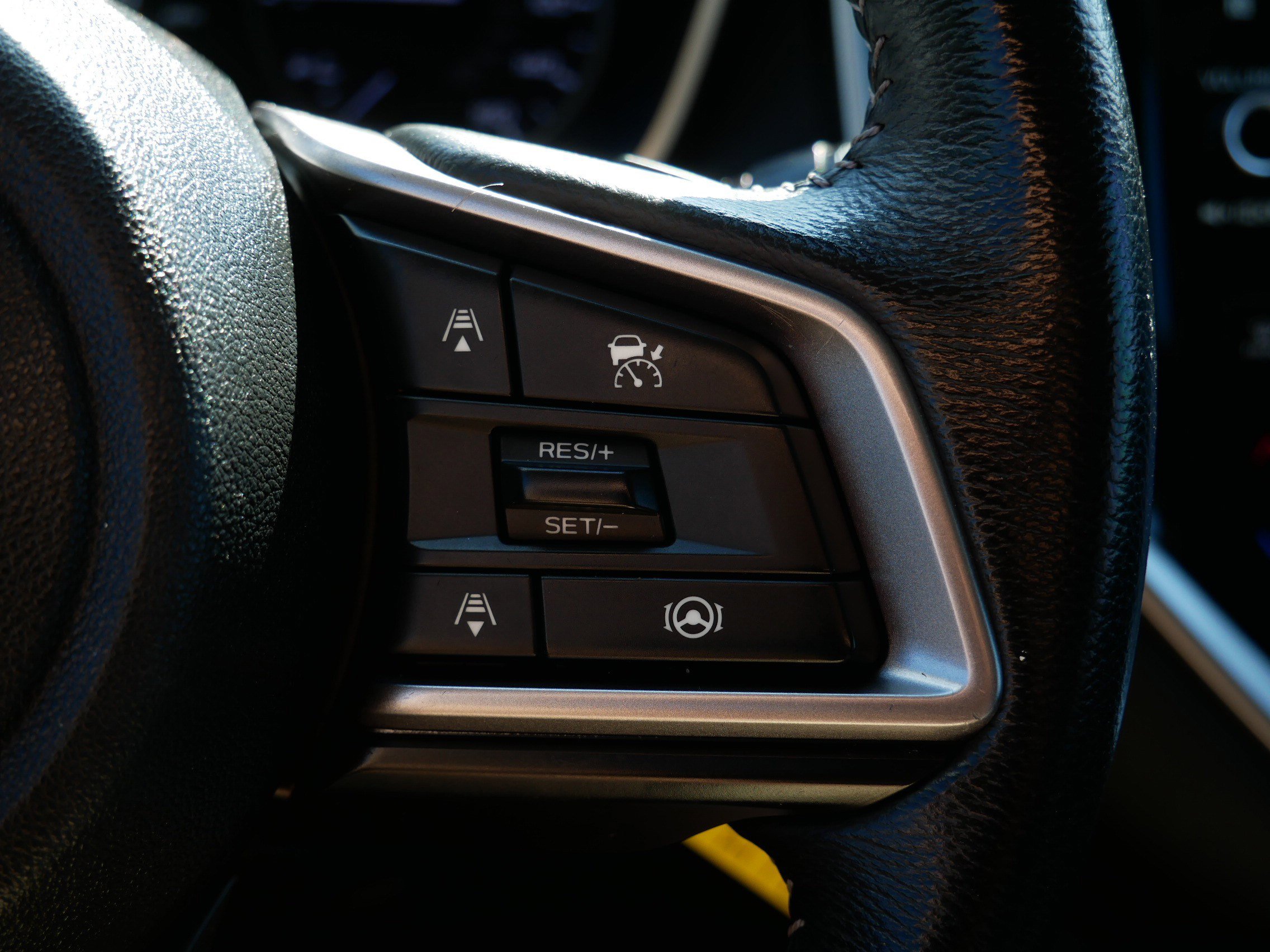 Used 2023 Subaru Ascent Premium image 29