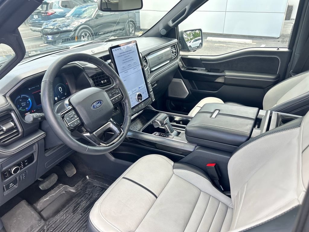 Used 2025 Ford F150 Lightning Platinum AWD/4WD image 11
