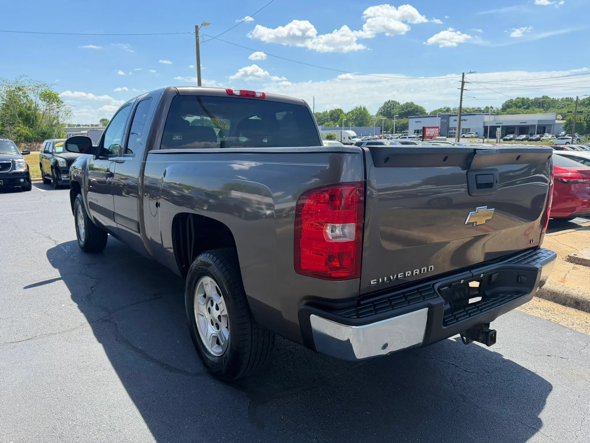 Used 2007 Chevrolet Silverado 1500 LT w/ 1LT Convenience Package RWD image 5