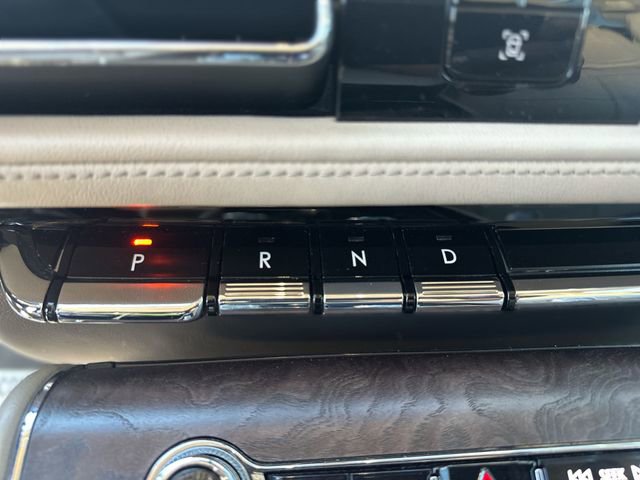 Used 2023 Lincoln Aviator Reserve w/ Equipment Group 201A image 21