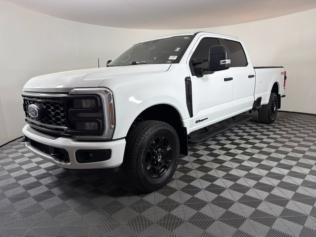 Used 2024 Ford F250 XL w/ STX Appearance Package AWD/4WD image 7