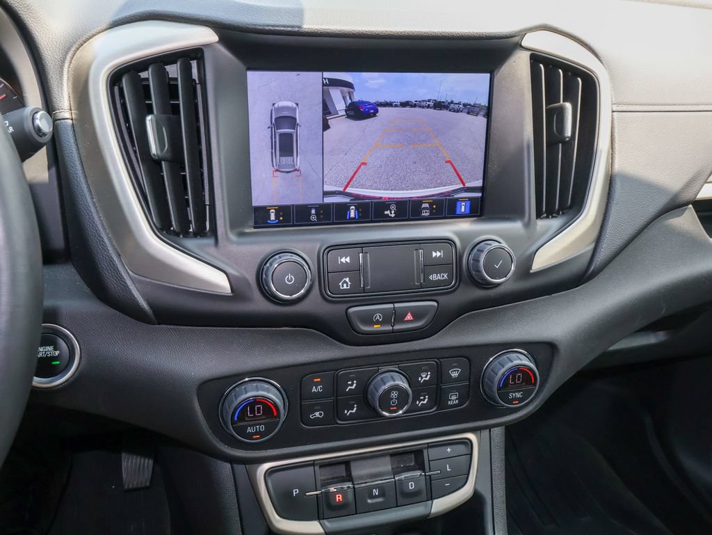 Used 2024 GMC Terrain Denali w/ Denali Premium Package AWD/4WD image 18