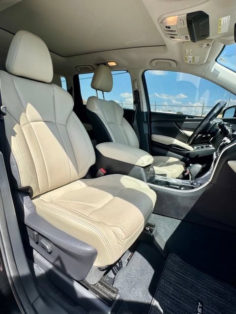 Used 2021 Subaru Ascent Limited w/ Technology Package AWD/4WD image 12