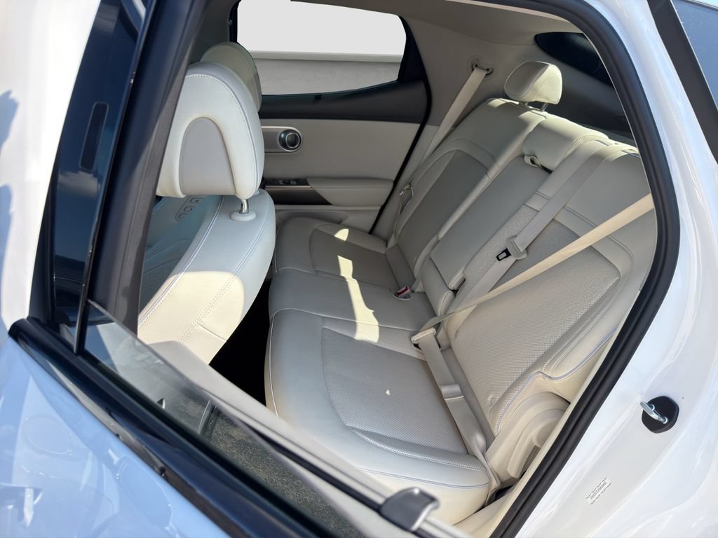 Used 2023 Genesis GV60 Advanced AWD/4WD image 13