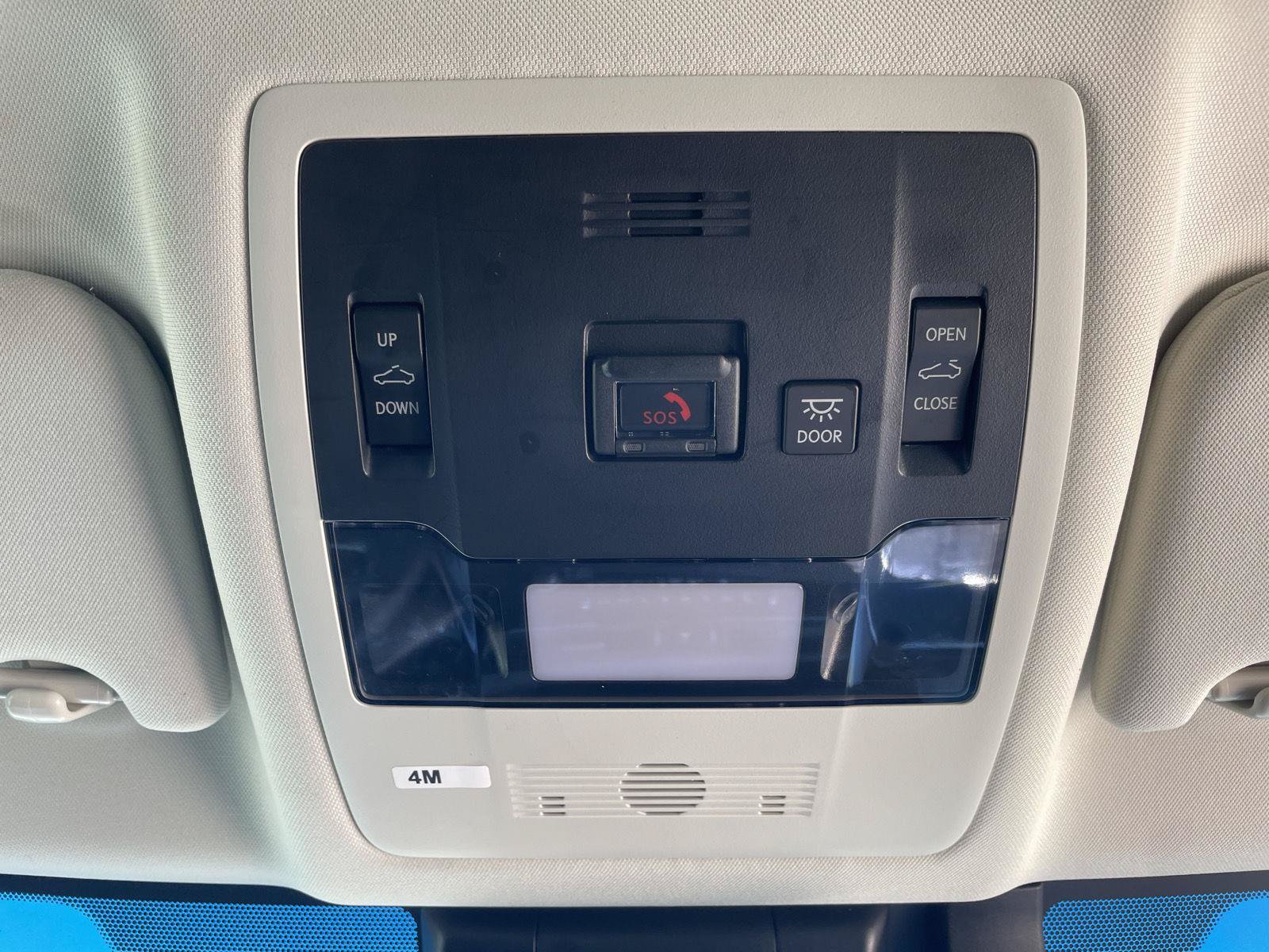Used 2025 Lexus ES 300h w/ Premium Package FWD image 6