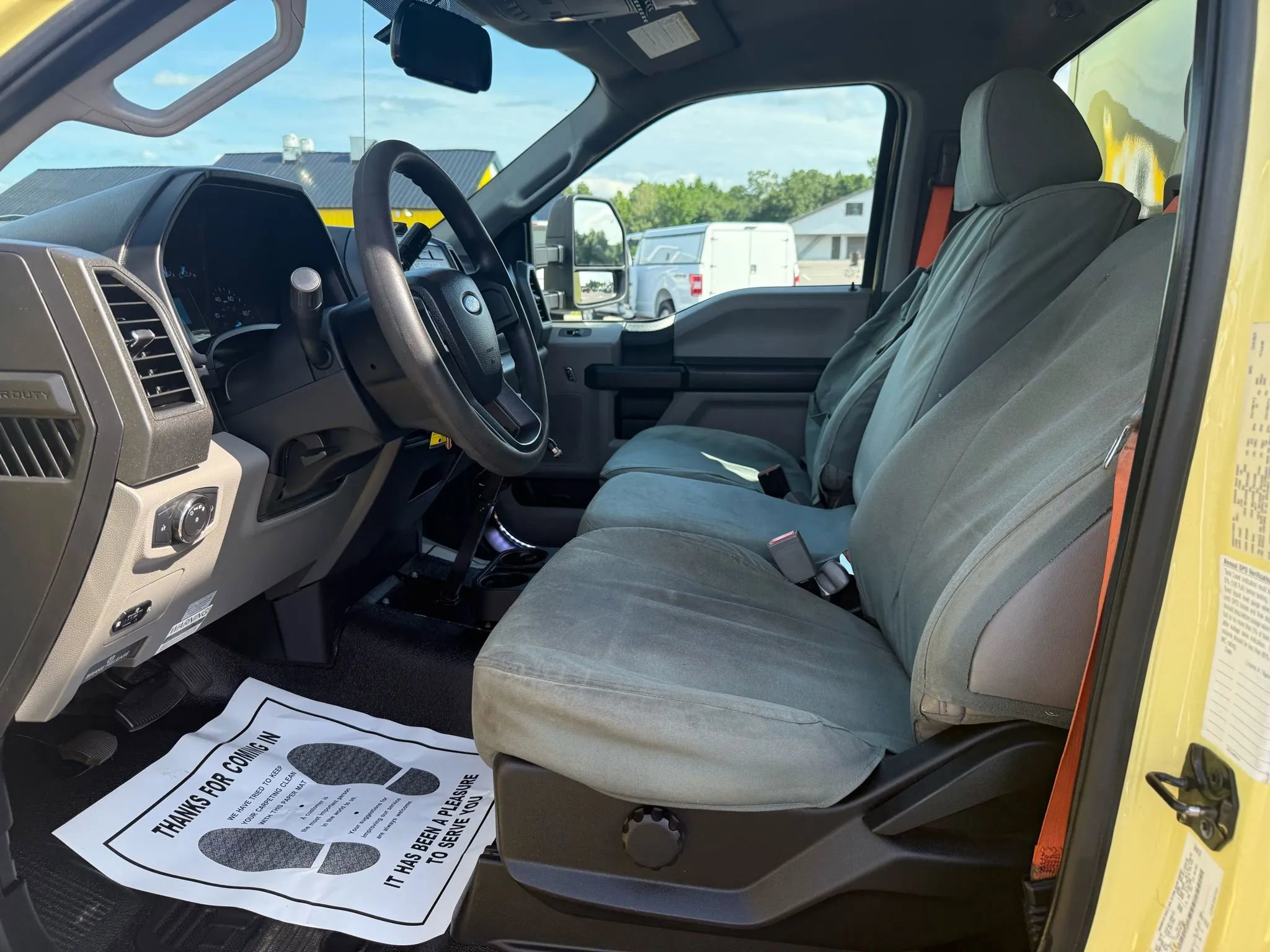 Used 2019 Ford F550 2WD Regular Cab Super Duty image 9