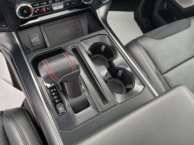 Used 2025 Ford F150 Raptor AWD/4WD image 35