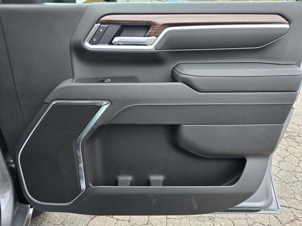 New 2026 Chevrolet Silverado 3500 LT w/ All Star Edition image 36