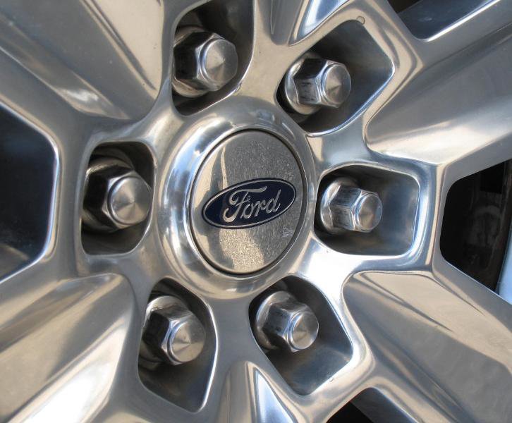 Used 2016 Ford F150 Platinum w/ Equipment Group 701A Luxury image 89