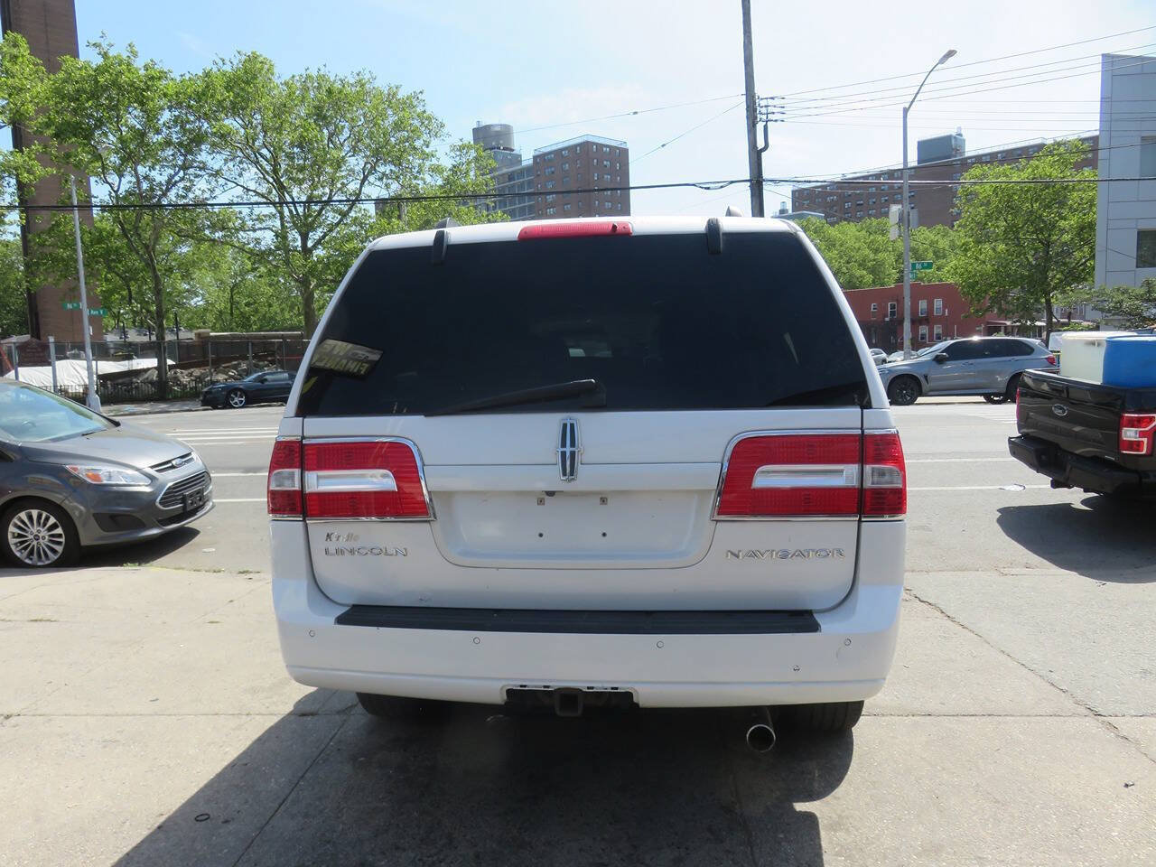 Used 2013 Lincoln Navigator L 4WD w/ HD Trailer Tow Pkg image 8
