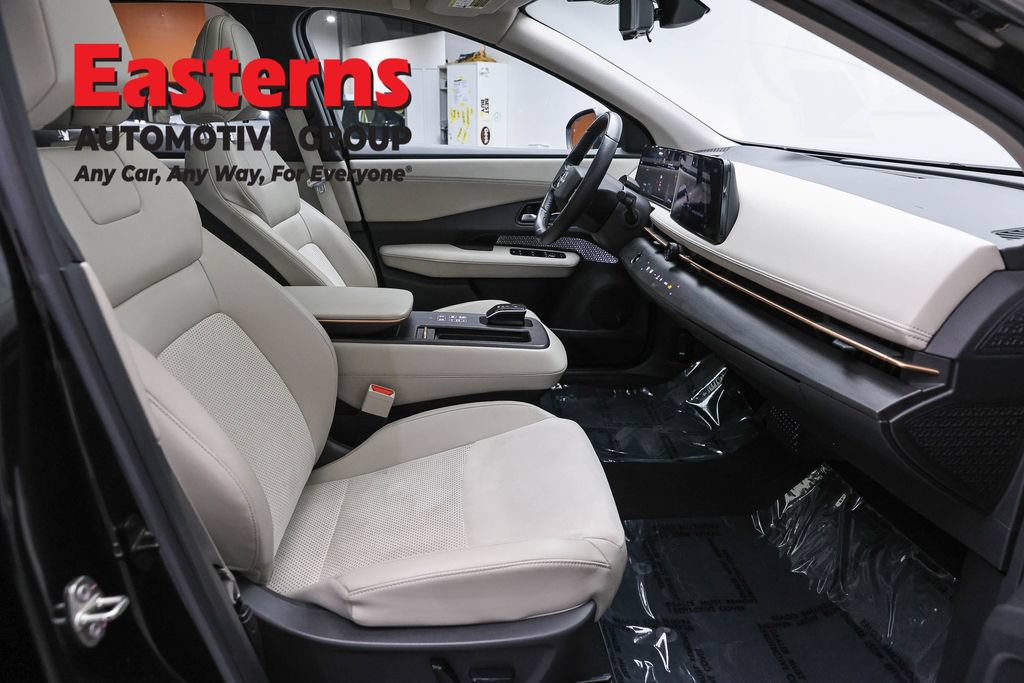 Used 2023 Nissan Ariya FWD image 26