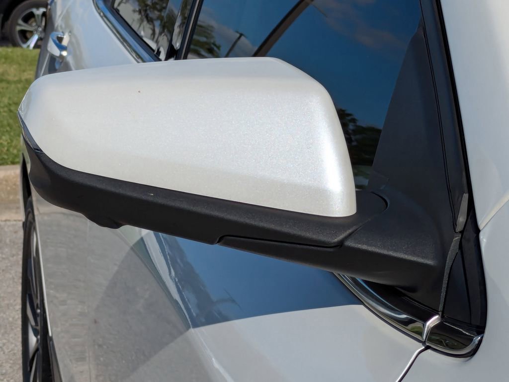 Used 2022 Chevrolet Equinox Premier image 11