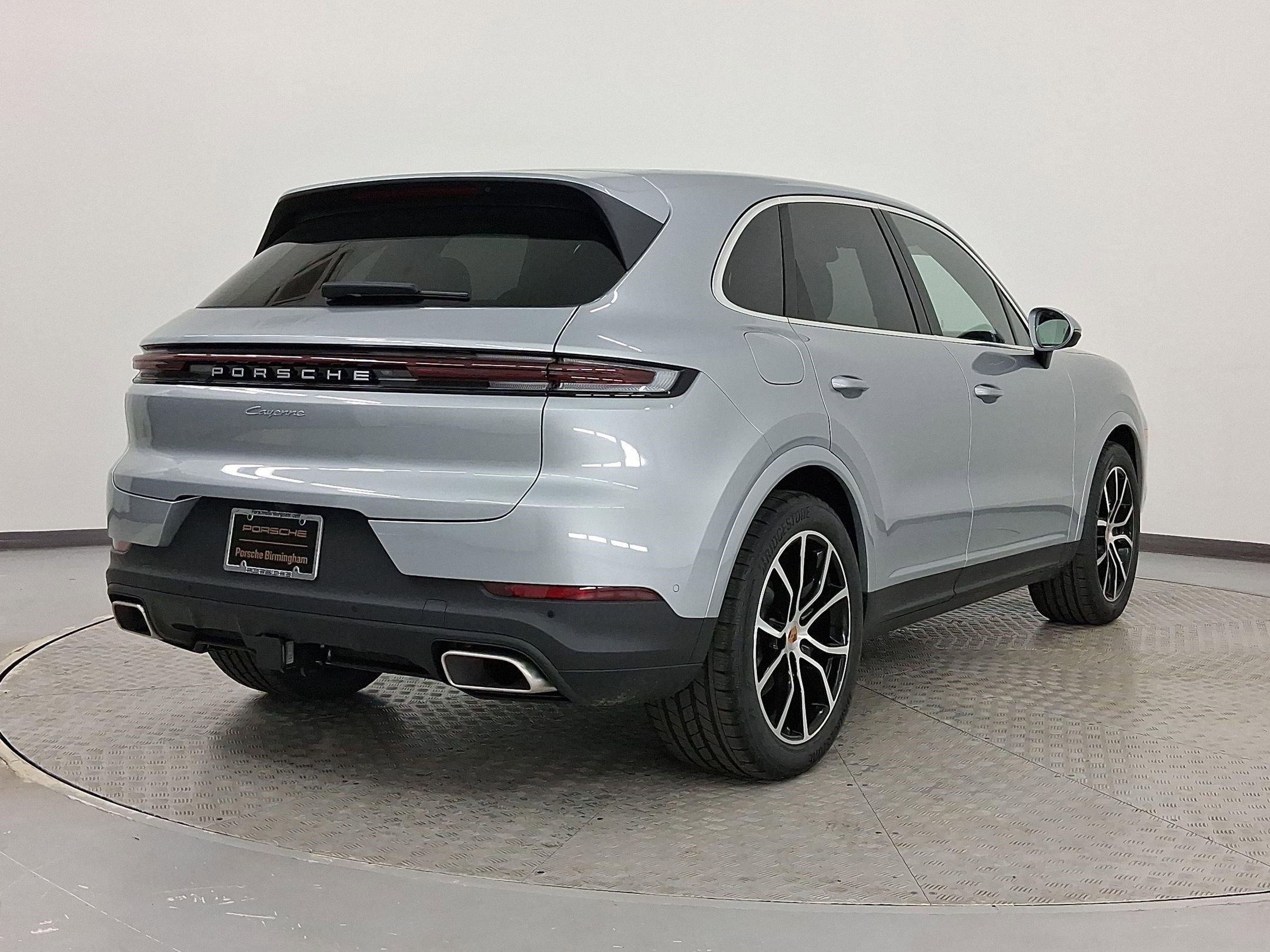 New 2026 Porsche Cayenne AWD/4WD image 9