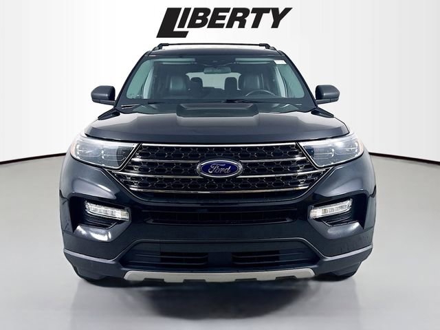 Certified 2022 Ford Explorer XLT w/ Equipment Group 202A image 2