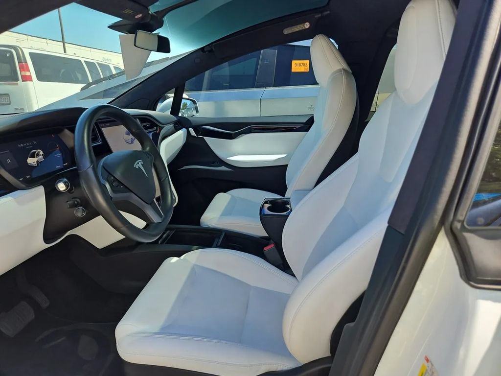 Used 2020 Tesla Model X Long Range AWD/4WD image 2