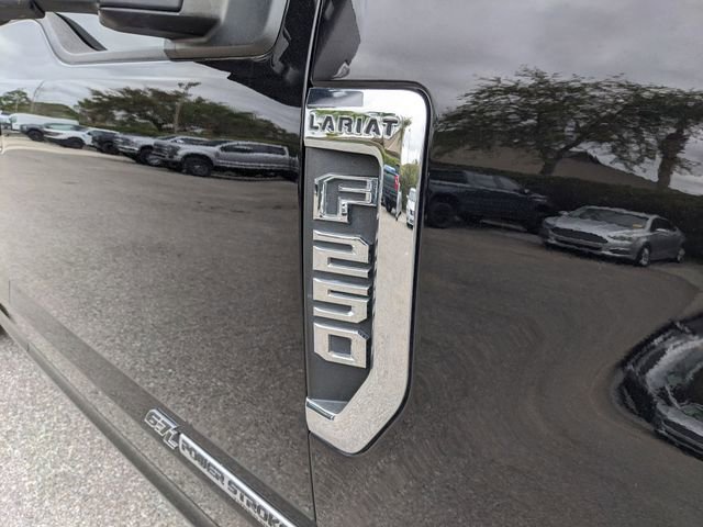 Used 2019 Ford F250 Lariat w/ Chrome Package image 13