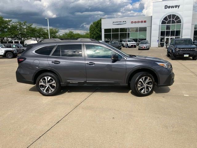 Used 2022 Subaru Outback Limited AWD/4WD image 5