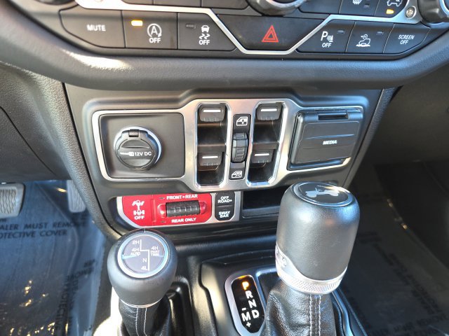 Used 2026 Jeep Wrangler Unlimited Rubicon AWD/4WD image 19