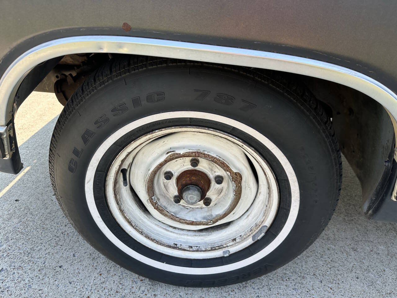 Used 1987 Dodge D/W Truck 100 RWD image 10
