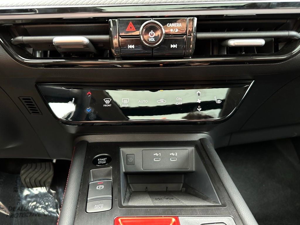 New 2025 Nissan Kicks SR w/ SR Premium Package image 25