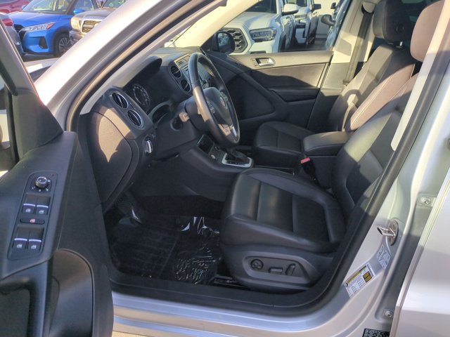 Used 2017 Volkswagen Tiguan Wolfsburg Edition FWD image 16