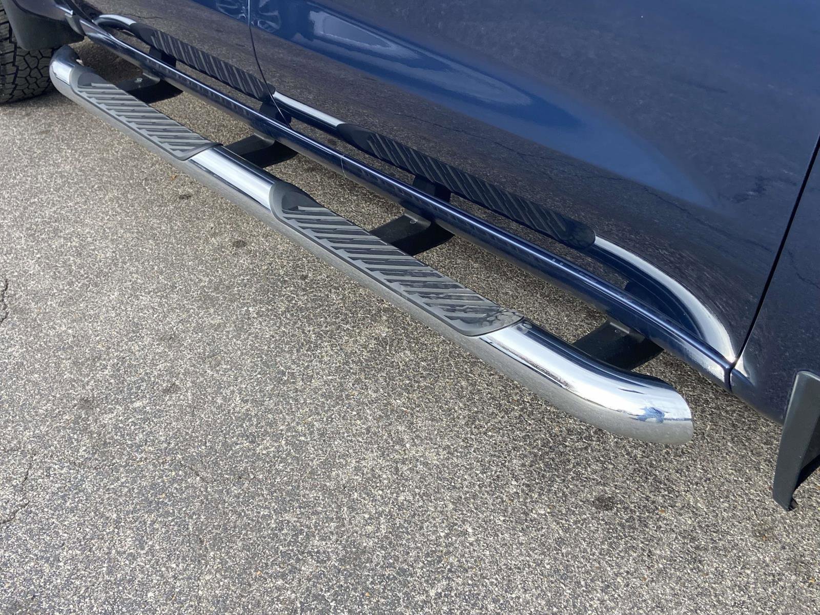 Certified 2022 Chevrolet Silverado 1500 RST image 26