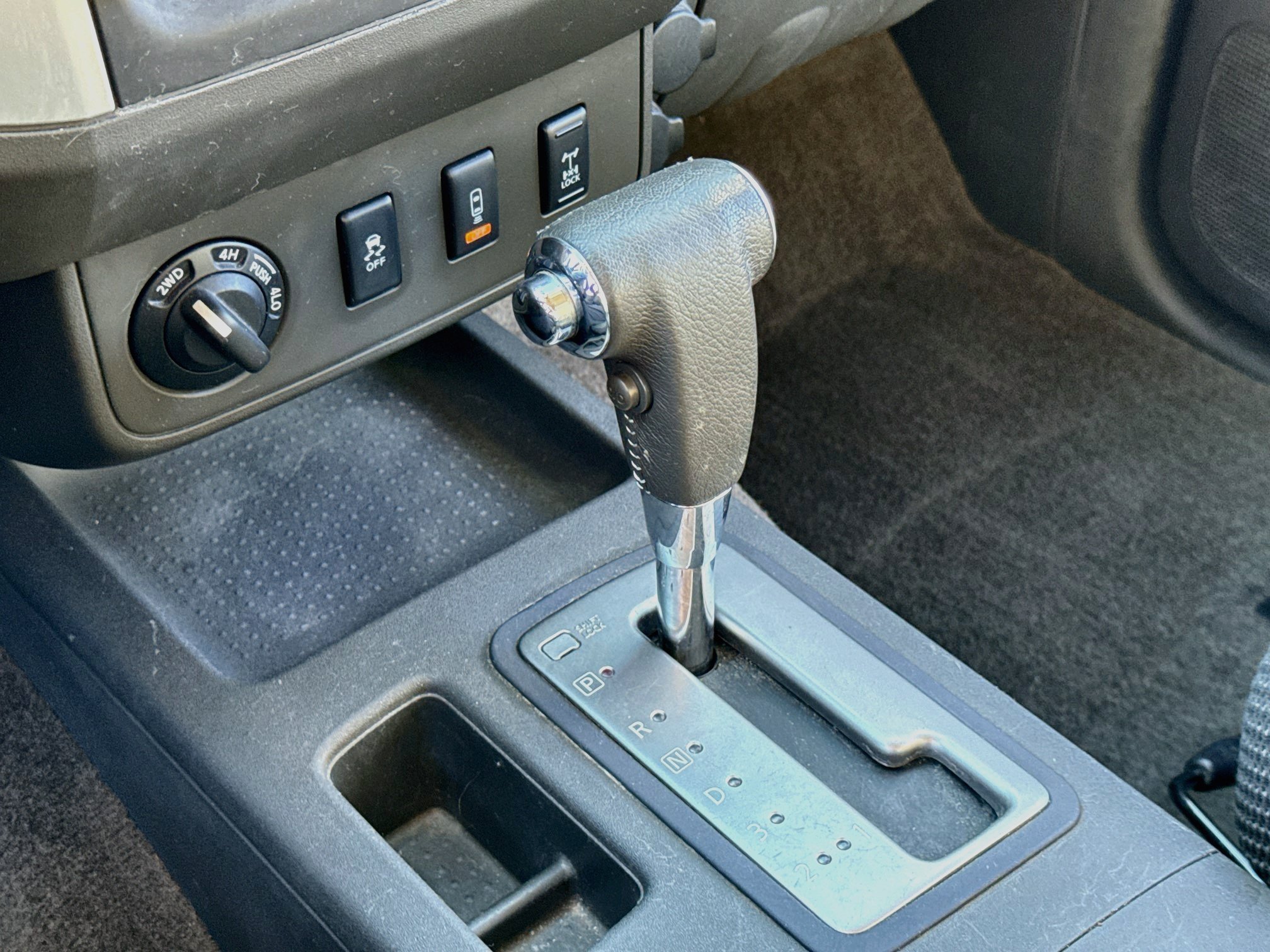 Used 2013 Nissan Frontier PRO-4X AWD/4WD image 18
