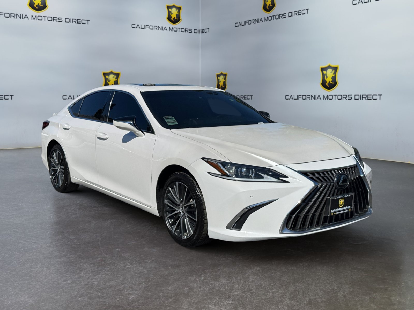 Used 2024 Lexus ES 300h w/ Premium Package FWD image 7