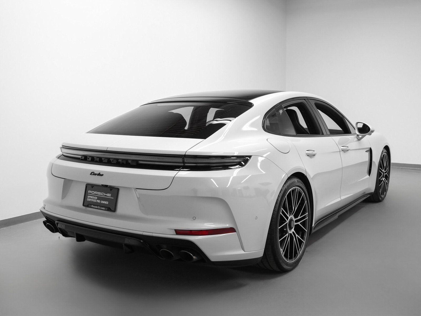 Certified 2025 Porsche Panamera Turbo image 12