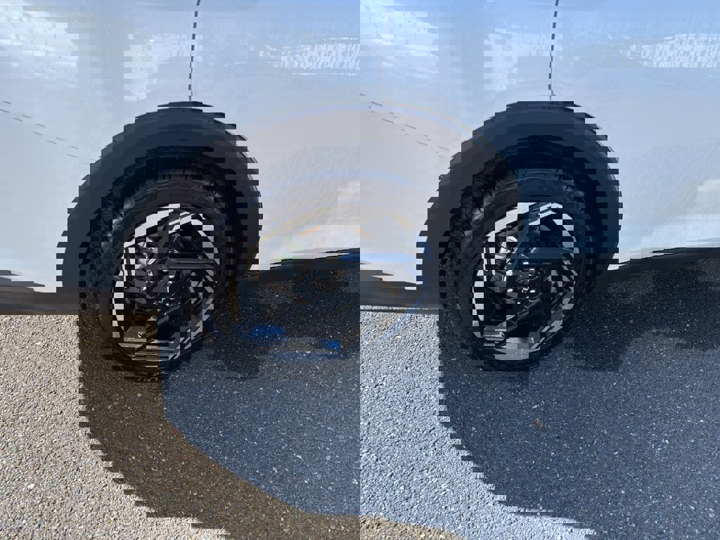 Used 2025 Kia K4 EX image 6